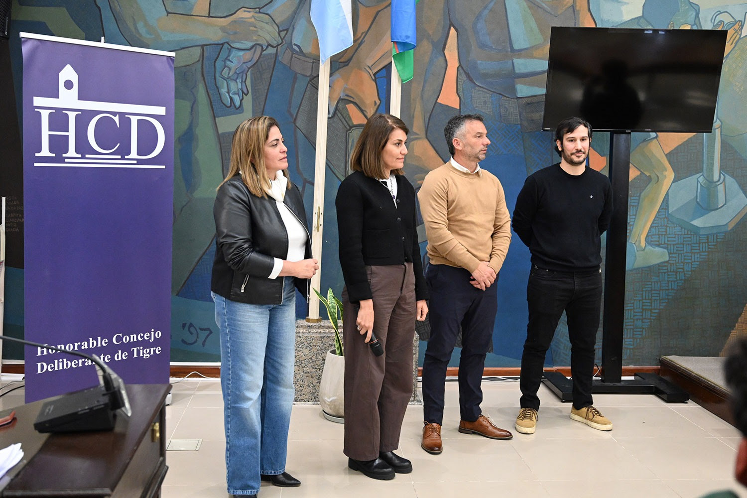 NOTICIAS  TIGRE: MAS DE 20 ESCUELAS DE TIGRE FORMARON PARTE DEL PARLAMENTO JUVENIL 2026 EN EL HCD